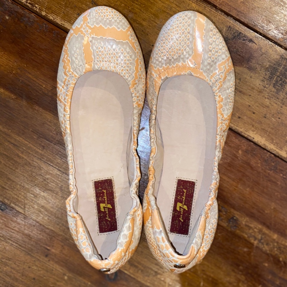 Ballet flats